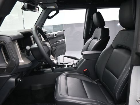 New 2026 Ford Bronco Outer Banks AWD/4WD image 9