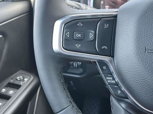 New 2026 RAM 1500 4x4 Crew Cab image 17
