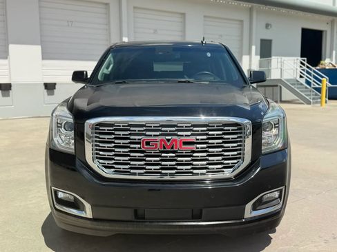 Used 2018 GMC Yukon XL Denali w/ Open Road Package AWD/4WD image 3