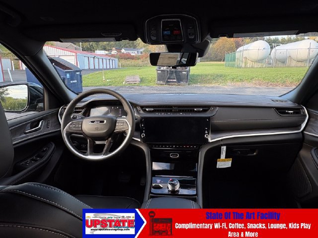 New 2027 Jeep Grand Cherokee Limited AWD/4WD image 22