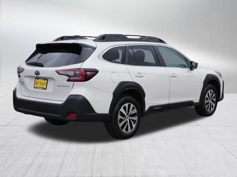 Certified 2025 Subaru Outback Premium AWD/4WD image 7