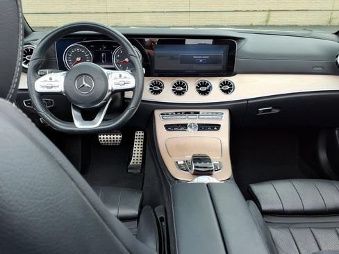 Used 2019 Mercedes-Benz E 450 4MATIC Cabriolet image 9