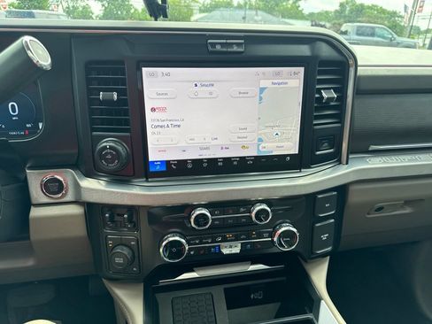 Used 2025 Ford F450 Platinum w/ Platinum Plus Package AWD/4WD image 22