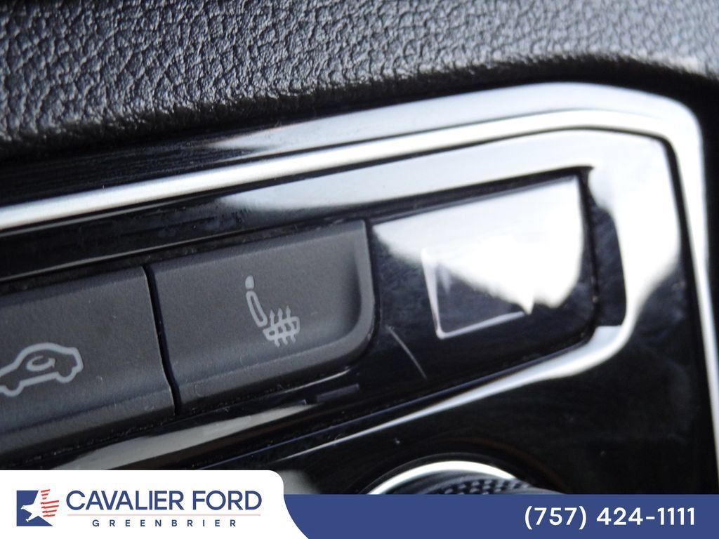 Used 2020 Volkswagen Atlas Cross Sport SEL AWD/4WD image 14