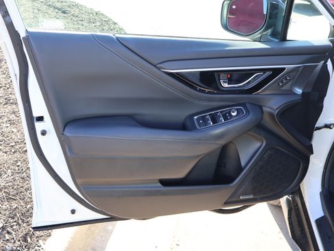 Used 2023 Subaru Outback Limited image 22