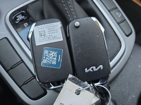 Certified 2024 Kia Seltos LX AWD/4WD image 31