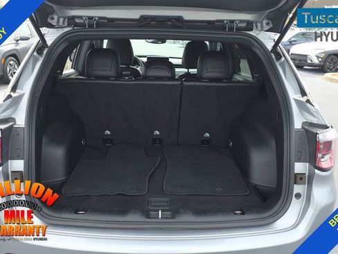 Used 2024 Jeep Compass Latitude AWD/4WD image 10