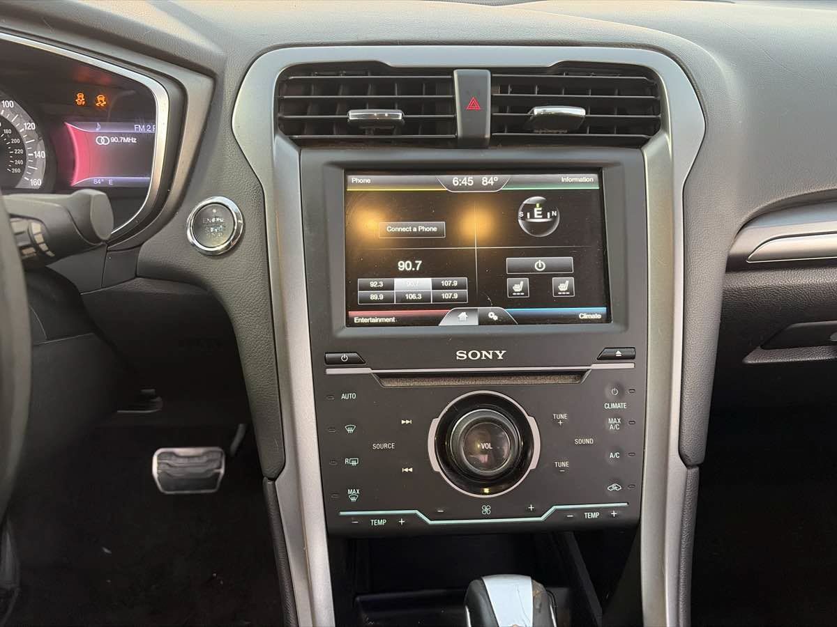 Used 2013 Ford Fusion Titanium FWD image 8