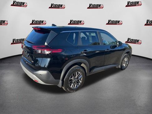 Used 2023 Nissan Rogue S image 5