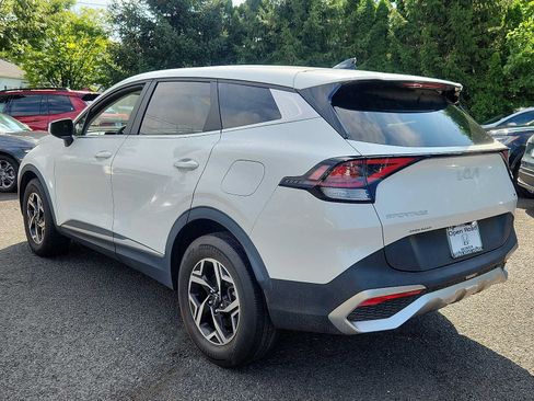 Used 2023 Kia Sportage LX AWD/4WD image 4