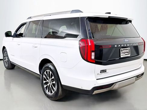 Used 2025 Ford Expedition Max Platinum AWD/4WD image 6