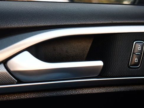 Used 2019 Ford Fusion SE image 14