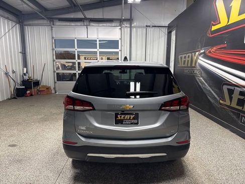 Used 2023 Chevrolet Equinox LT FWD image 18