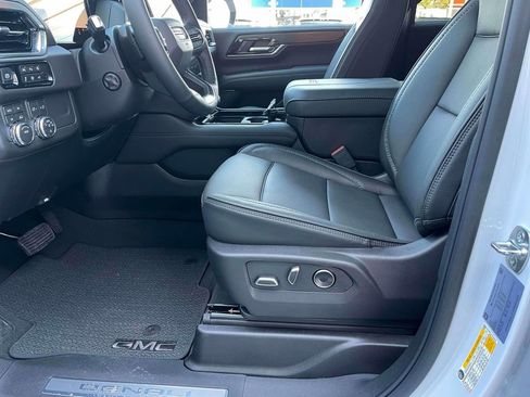 Certified 2026 GMC Yukon Denali w/ Sun & Power Step Package image 29