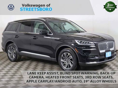 Used 2023 Lincoln Aviator Standard image 1