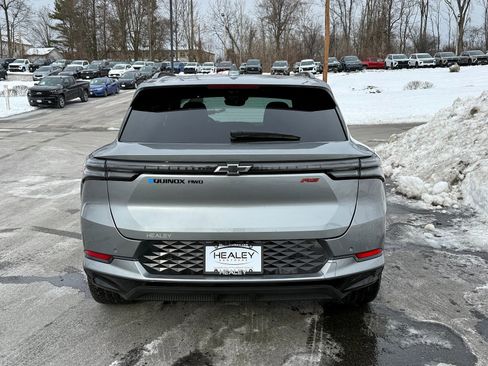 New 2025 Chevrolet Equinox EV RS image 5