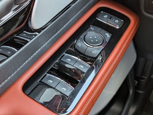 New 2026 Lincoln Aviator Reserve AWD/4WD image 29