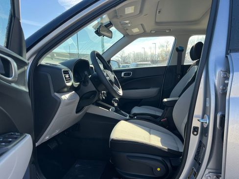 New 2026 Hyundai Venue SEL image 22