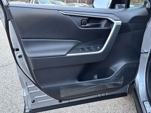 New 2025 Toyota RAV4 LE image 8