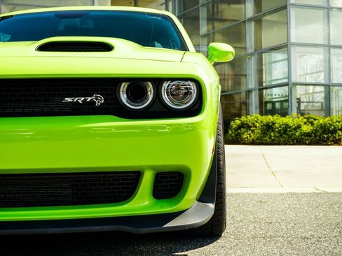 Used 2023 Dodge Challenger SRT Hellcat w/ Driver Convenience Group RWD image 8