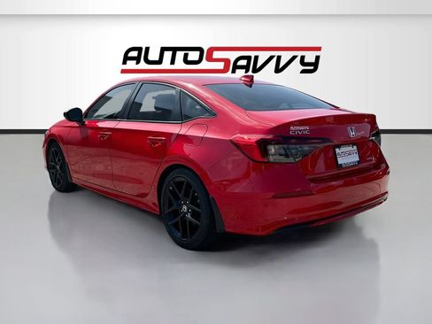 Used 2025 Honda Civic FWD Hybrid Sedan image 5