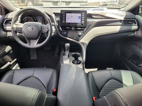 Used 2023 Toyota Camry SE w/ Convenience Package FWD image 15