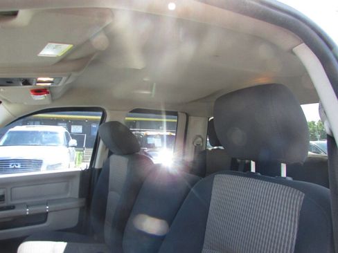 Used 2011 RAM 1500 Classic SLT RWD image 15