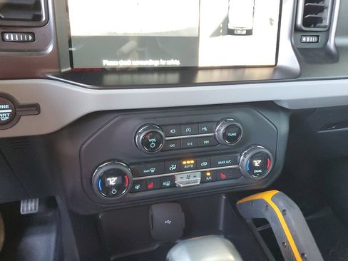 Used 2021 Ford Bronco Badlands AWD/4WD image 28