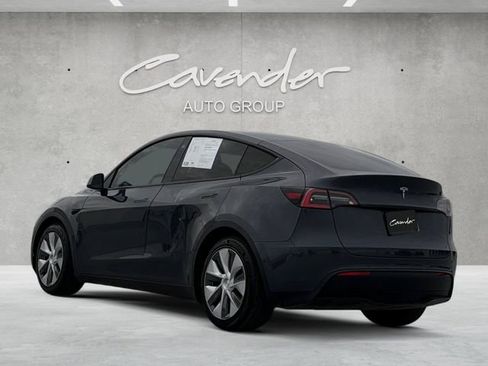 Used 2021 Tesla Model Y Long Range image 14