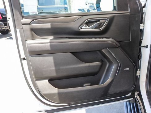 Used 2023 GMC Yukon XL AT4 w/ AT4 Premium Package AWD/4WD image 23
