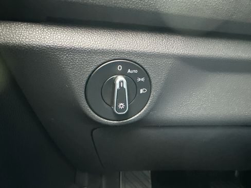 Used 2024 Volkswagen Jetta SE w/ Panoramic Sunroof Package image 24