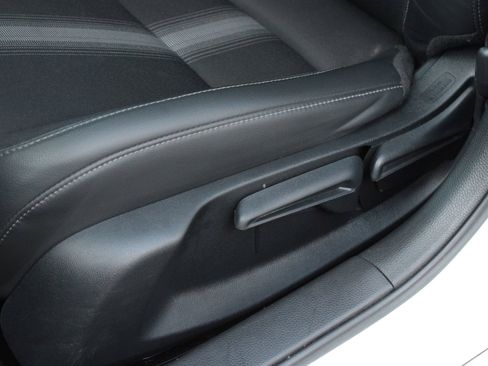 Used 2023 Honda Civic Sport image 12