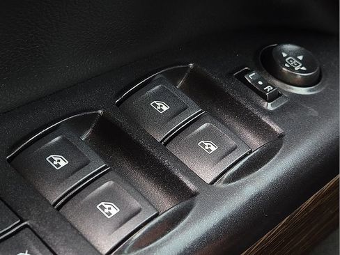 Used 2020 GMC Canyon Denali AWD/4WD image 15