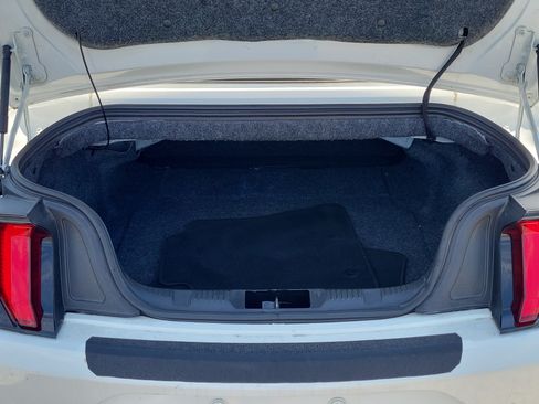 Used 2020 Ford Mustang Premium RWD image 6