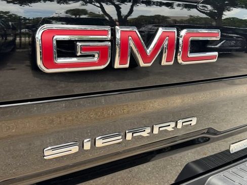 New 2026 GMC Sierra 1500 Elevation w/ Elevation Premium Package AWD/4WD image 9