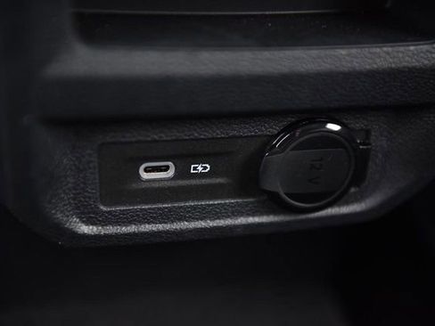 Certified 2023 Volkswagen Tiguan SE w/ Panoramic Sunroof Package image 24