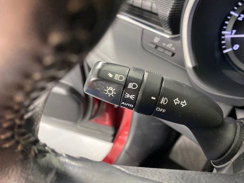 Used 2021 Toyota Highlander XSE image 18