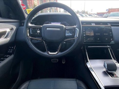 Certified 2026 Land Rover Range Rover Velar Dynamic SE AWD/4WD image 5