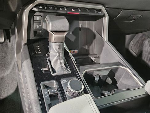 New 2026 Toyota Tundra Limited AWD/4WD image 19