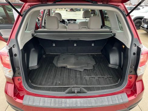 Used 2017 Subaru Forester 2.5i Premium w/ All-Weather Package image 14