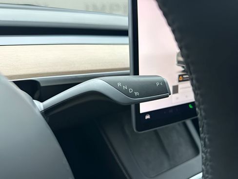 Used 2023 Tesla Model Y Long Range image 17