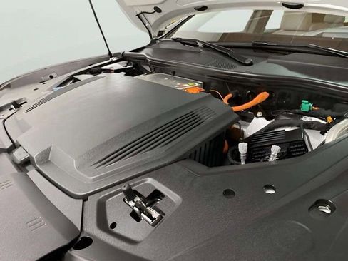 Used 2024 Audi Q8 e-tron Prestige w/ Prestige Package image 89