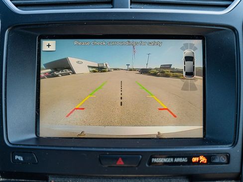 Certified 2017 Ford Explorer XLT w/ Equipment Group 202A image 32