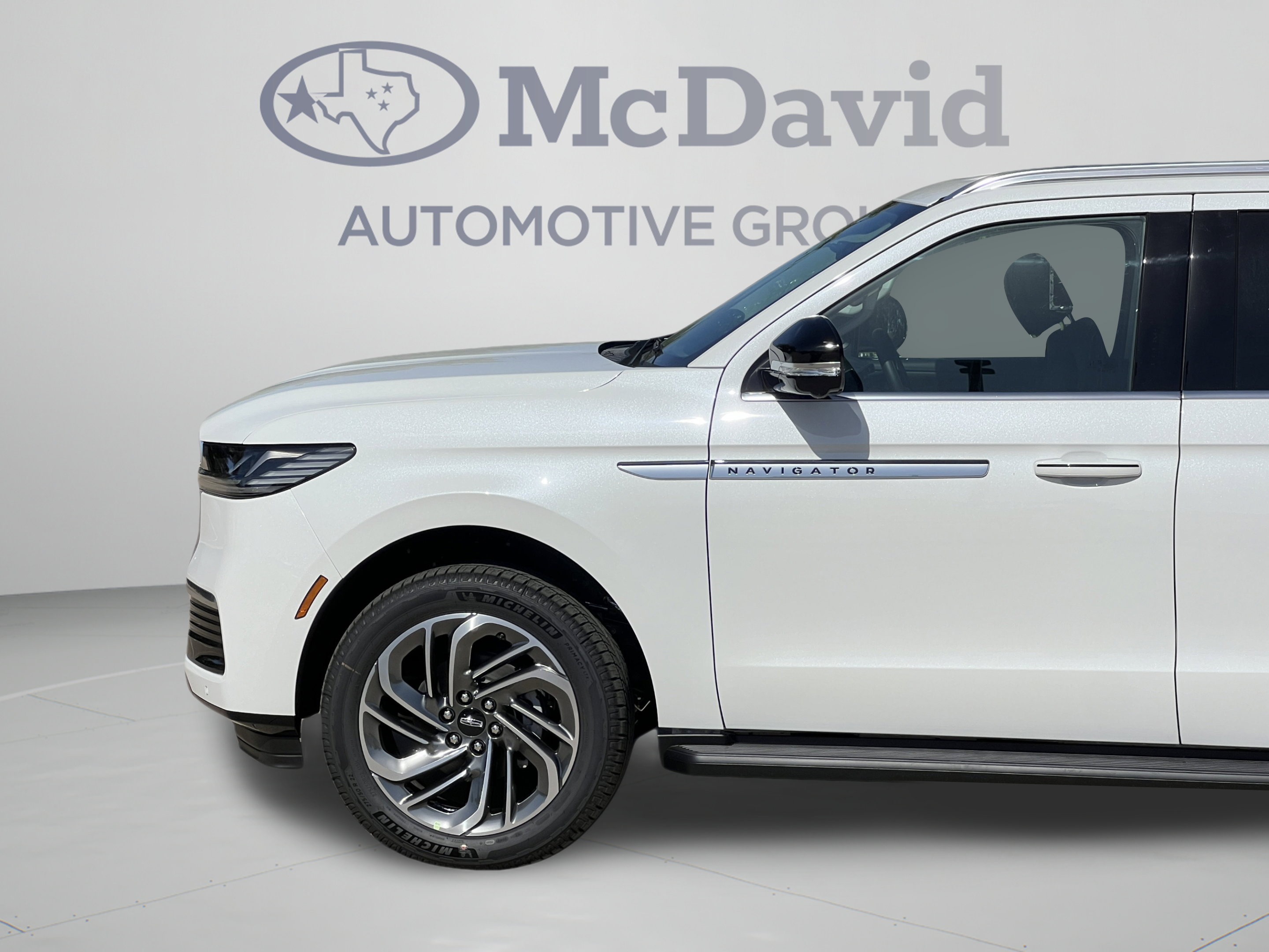 New 2027 Lincoln Navigator Premiere RWD image 28