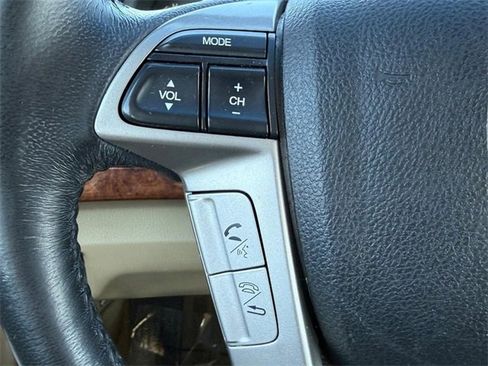 Used 2011 Honda Accord EX-L image 15