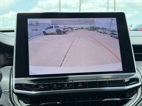 New 2026 Jeep Compass Latitude AWD/4WD image 19