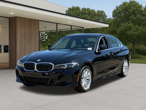 Certified 2024 BMW 330i Sedan w/ Convenience Package RWD image 2