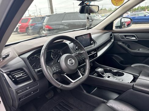 Used 2021 Nissan Rogue SV w/ Premium Package FWD image 10