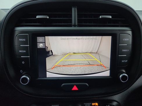 Used 2023 Kia Soul LX w/ Option Group 015 FWD image 33