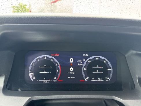 Used 2024 Toyota Tacoma TRD Off-Road image 15